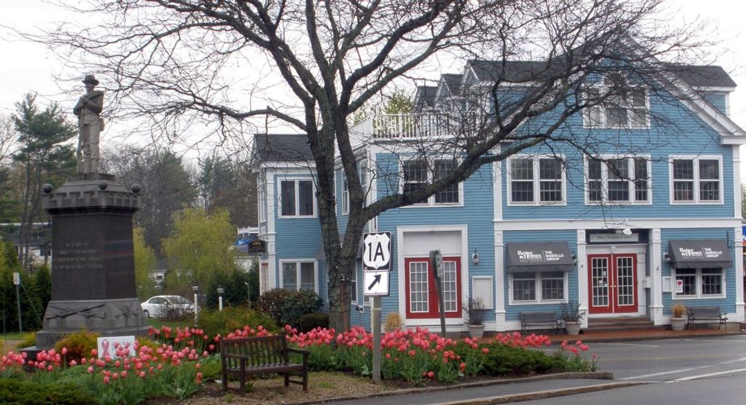 226 York St, York, ME 03909