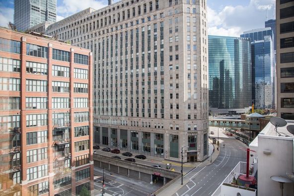 414 N Orleans St, Chicago, IL 60654