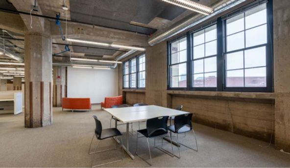 600 W Chicago Ave, Chicago, IL 60654