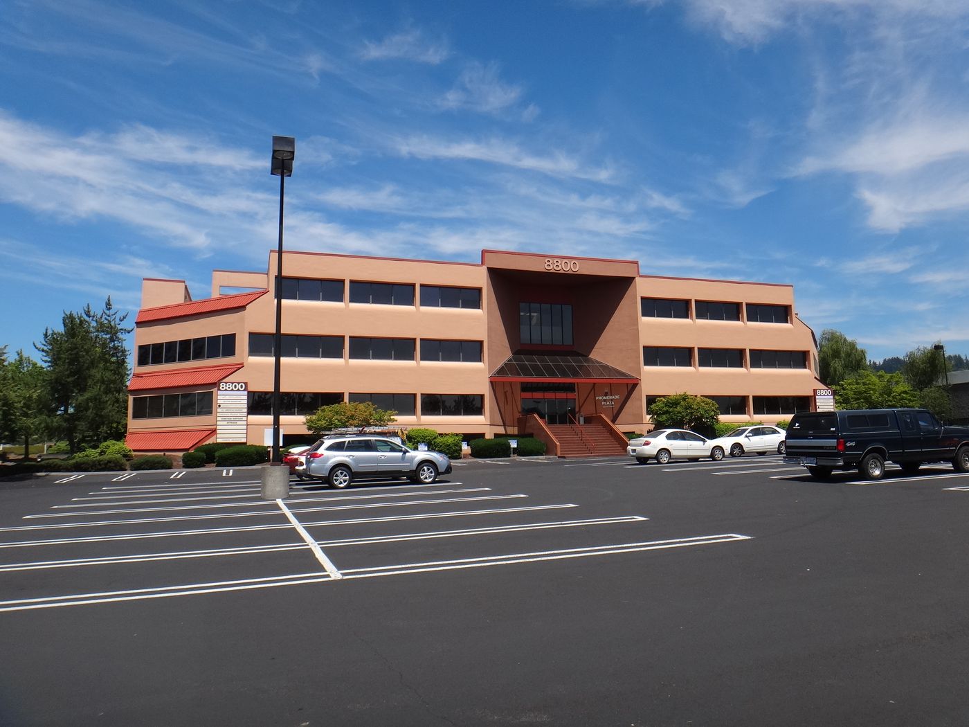 Office Space at 8800 SE Sunnyside Rd in Clackamas