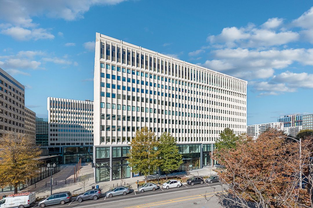 2461 S Clark St, Arlington, VA 22202
