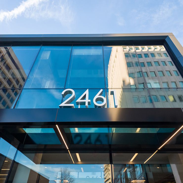 2461 S Clark St, Arlington, VA 22202